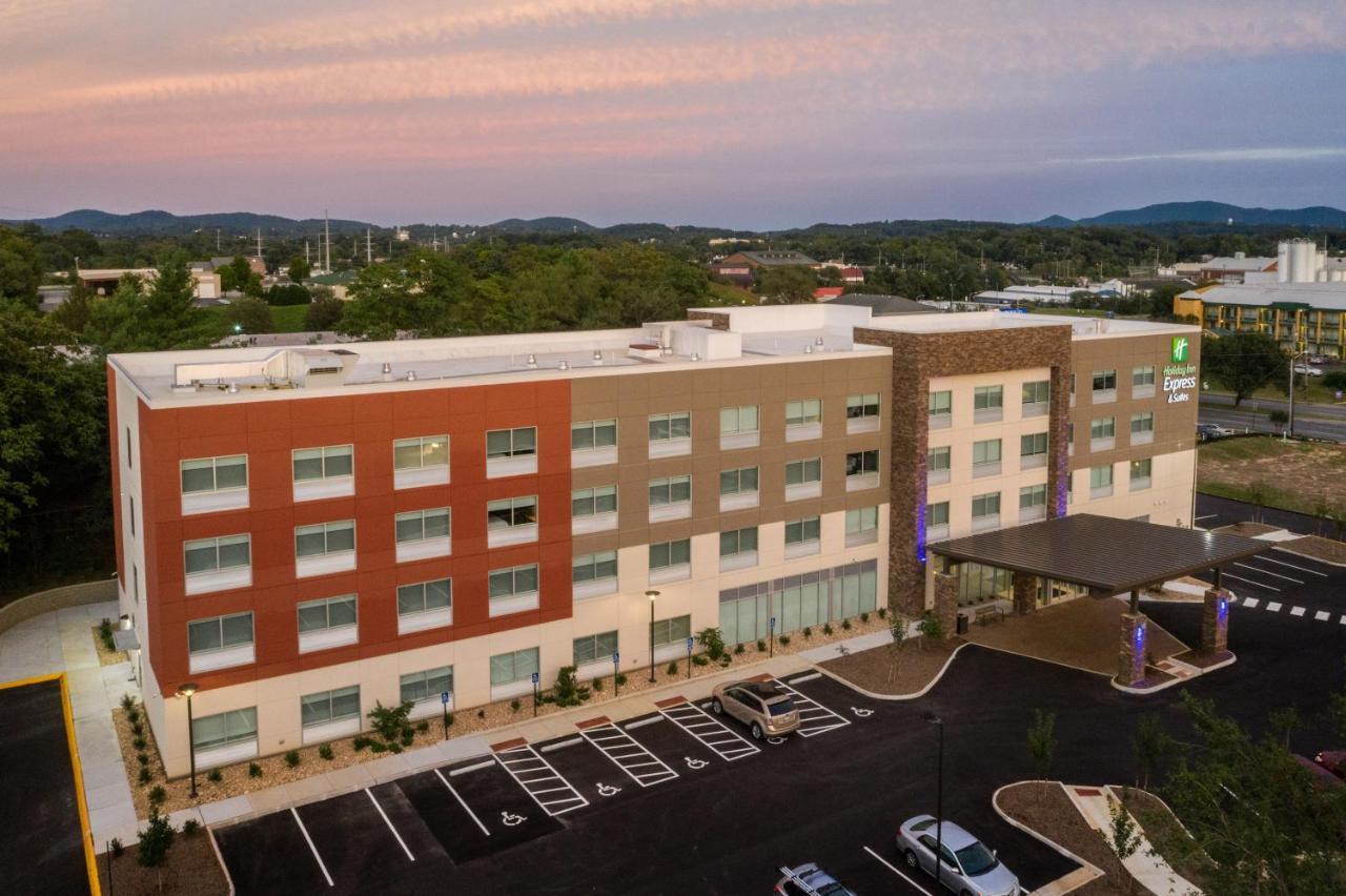 Holiday Inn Express & Suites - Roanoke - Civic Center المظهر الخارجي الصورة
