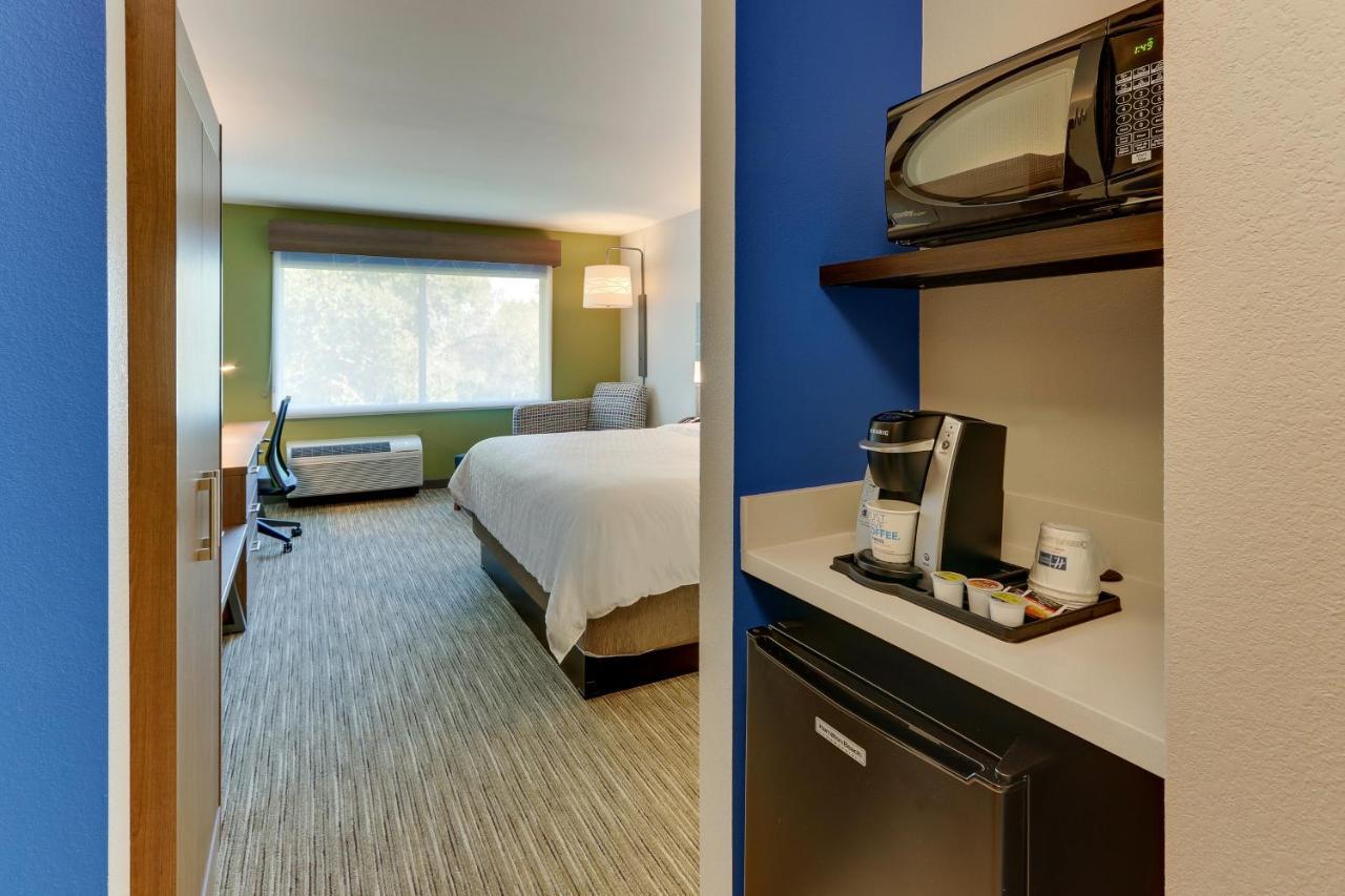 Holiday Inn Express & Suites - Roanoke - Civic Center المظهر الخارجي الصورة