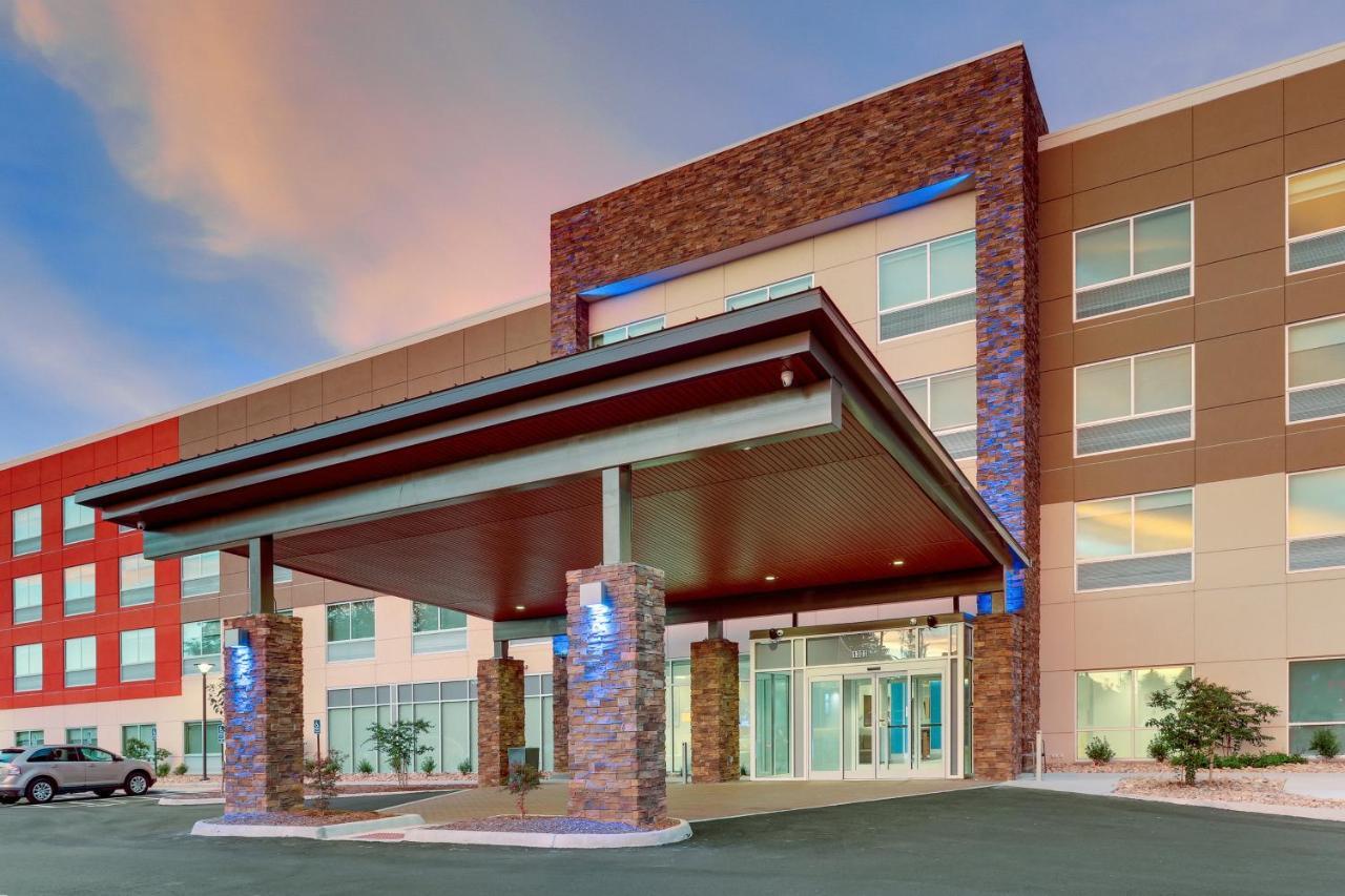 Holiday Inn Express & Suites - Roanoke - Civic Center المظهر الخارجي الصورة